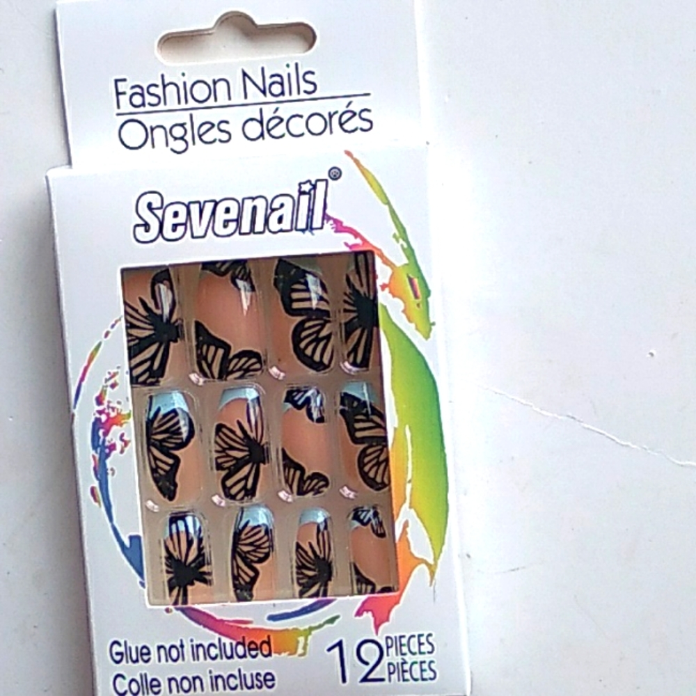 Butterfly  nails - Picture 4 of 4